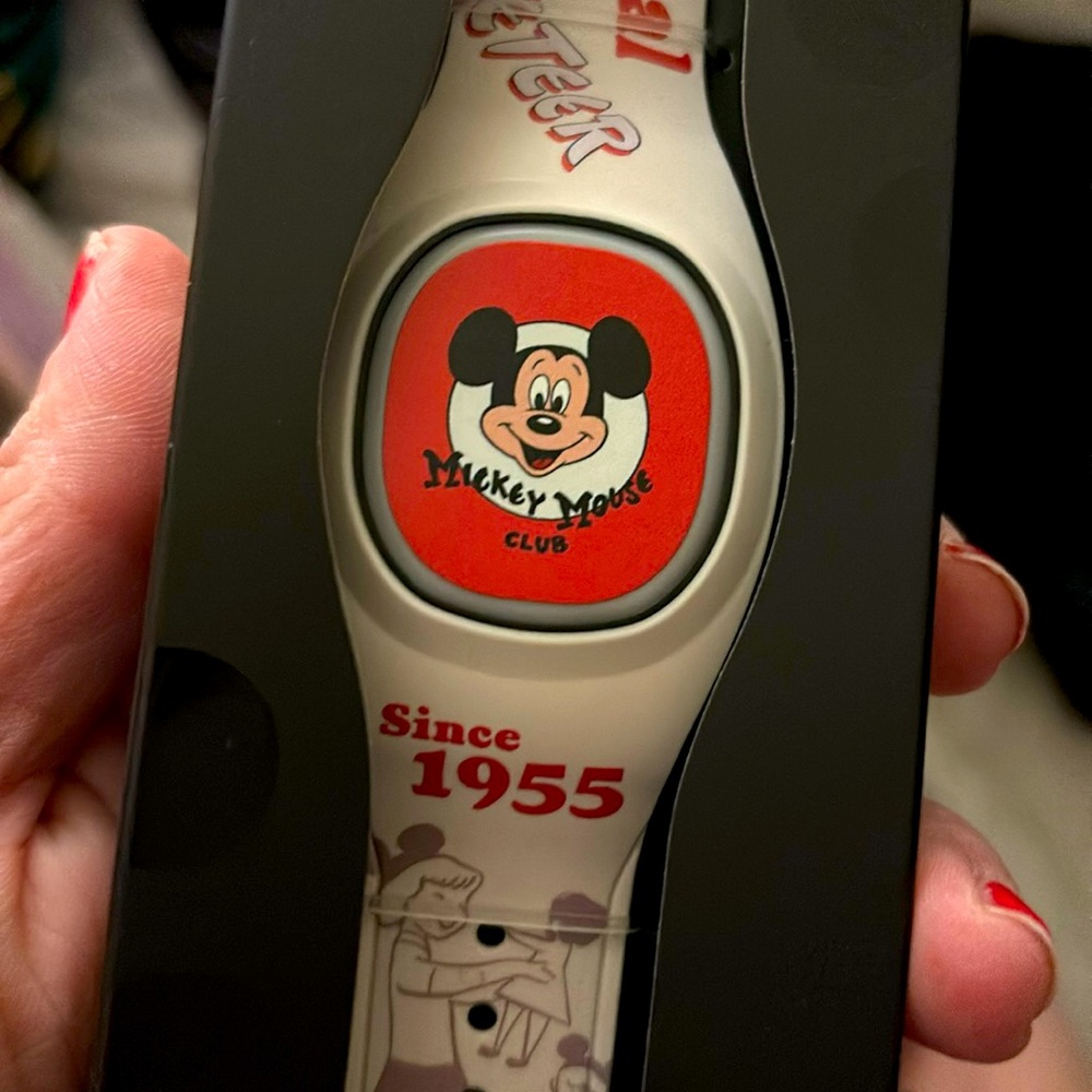 Disney watch never used
